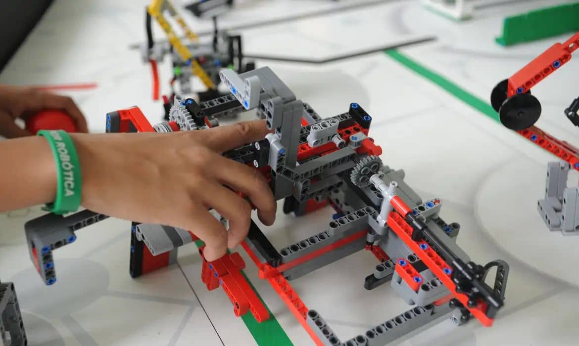 1º Festival de Robótica e Tecnologia chega a Goiânia reunindo arte e ciência