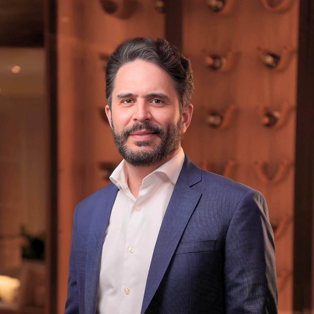 Procura por procedimentos estéticos cresce quase 20% no fim do ano, aponta especialista