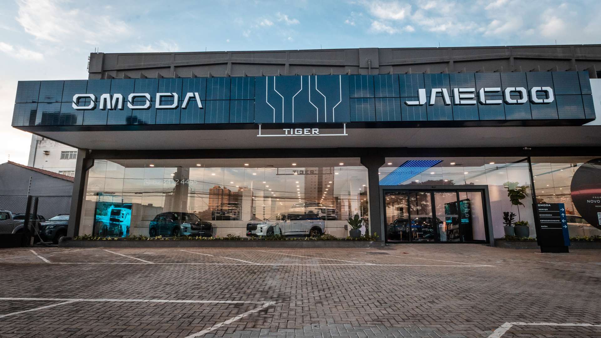 Carros elétricos marcam nova fronteira da indústria automotiva ao integrar mobilidade elétrica, conectividade e inteligência artificial