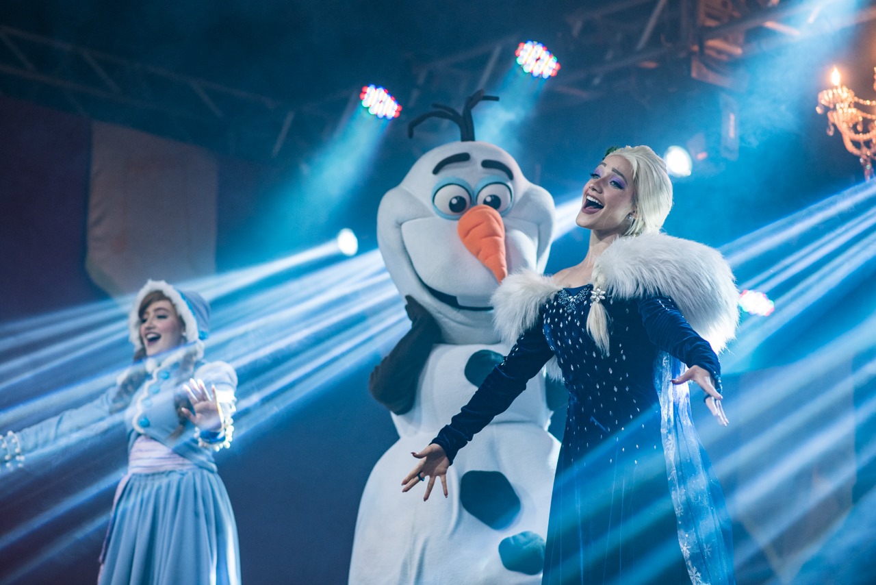 Shopping Cerrado promove espetáculo natalino gratuito neste sábado (6) com grupo Ilumini