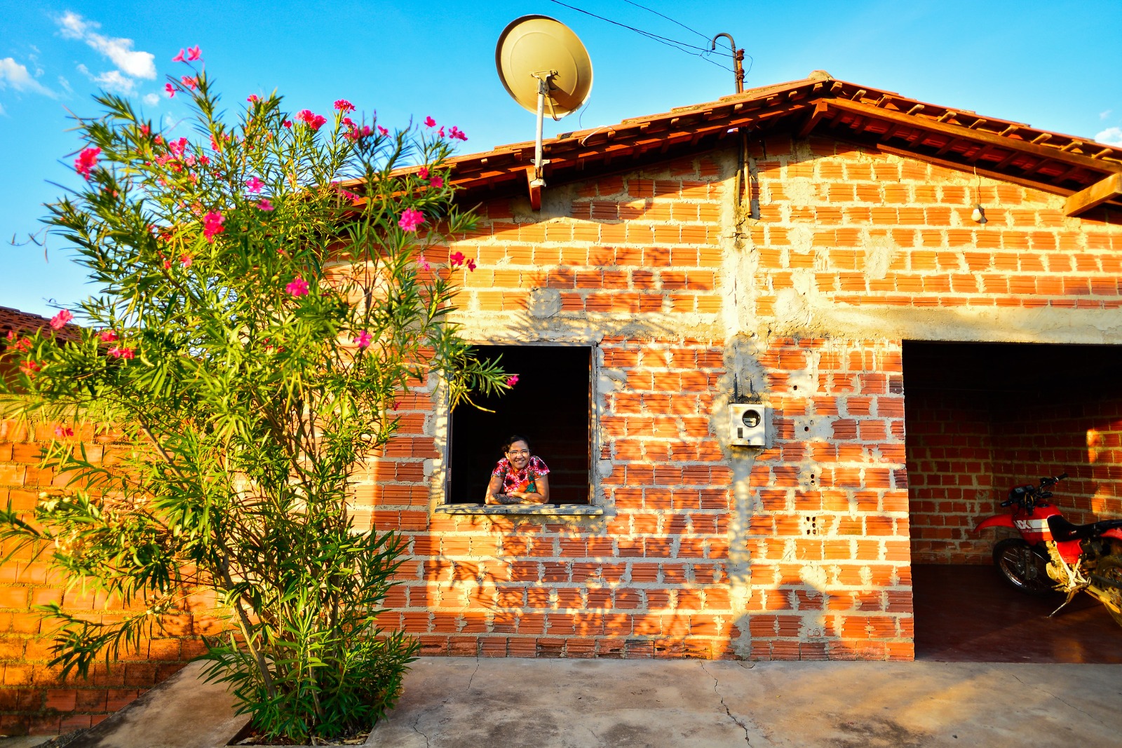 Brasil Antenado: cerca de 80 mil famílias de Goiás, Mato Grosso, Mato Grosso do Sul e Rondônia estão aptas a receber nova parabólica digital