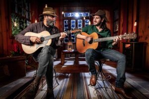 Almir Sater & Gabriel Sater juntos na inédita turnê “Pai e Filho”, dia 25 de Abril em Goiânia!