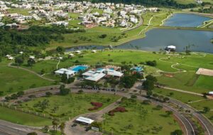 Alta procura por imóveis para o MotoGP esbarra em proibição de locação por temporada em condomínios