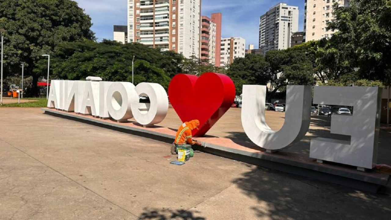 Goiânia reforça manutenção de praças e cartões-postais antes da chegada do MotoGP