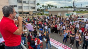 Após paralisação com 800 trabalhadores, Sintego Regional Aparecida de Goiânia cobra respostas, mas Prefeitura de Aparecida de Goiânia não avança nas negociações