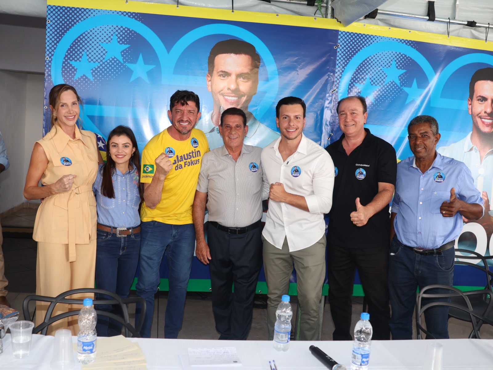 Com público de mais de 300 pessoas, inauguração de escritório de Felipe Mabel reúne o senador Vanderlan Cardoso e diversas autoridades