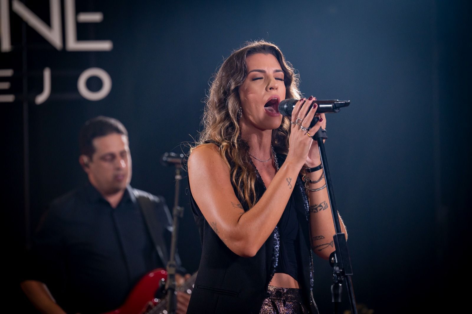 Projeto idealizado pela cantora Nila Branco desembarca em Goiânia para um grande show