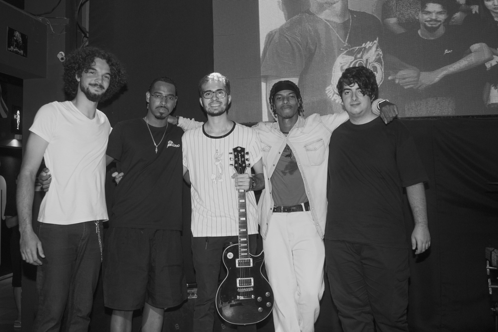 Lowbrow recebe noite de rock alternativo com shows das bandas No Profile e Vita Prelúdio nesta sexta (15)