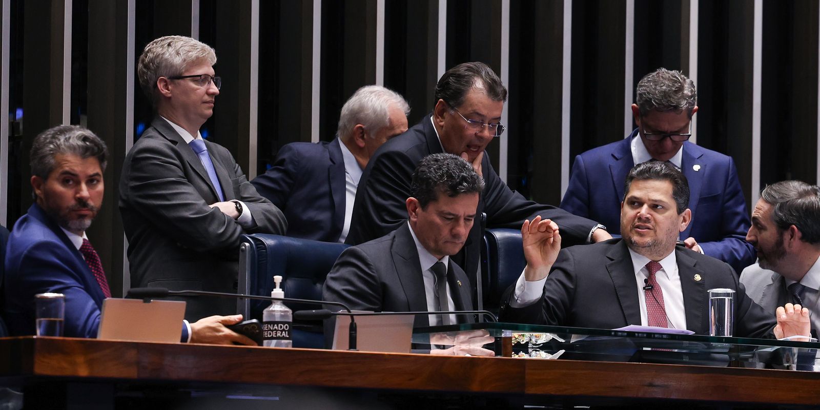 Senado aprova uso do Fundo do Pré-Sal para quitar dívidas do agro