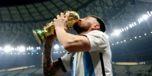 Argentina estreia na Copa com sonho de bicampeonato no Grupo J