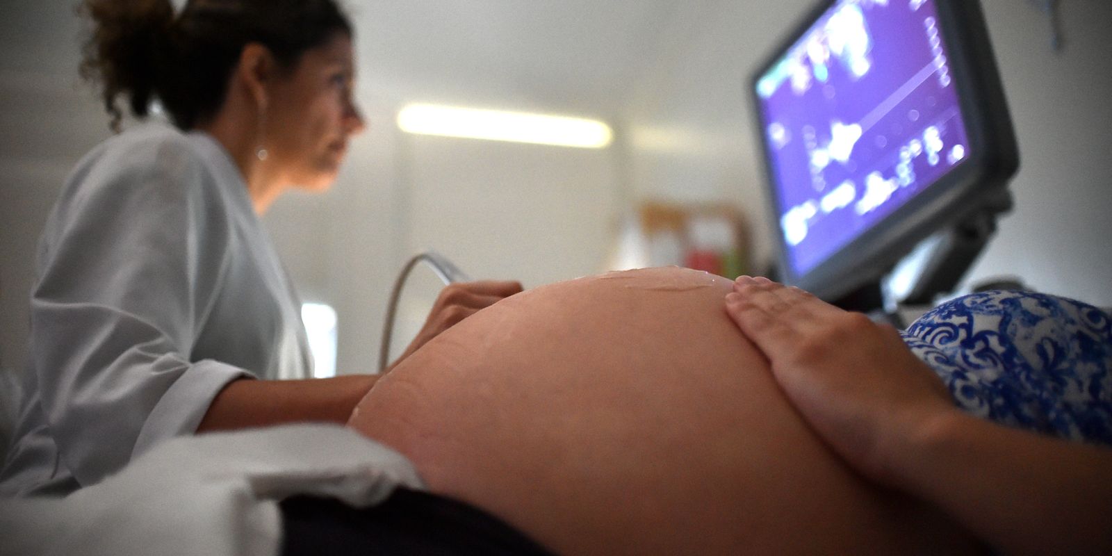 Bolsa Família reduz mortalidade materna em até 31%, aponta estudo