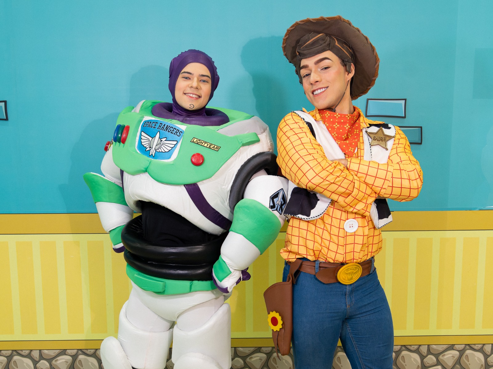 “Uma aventura de brinquedo” leva a magia ao palco do Shopping Cerrado neste sábado (20)