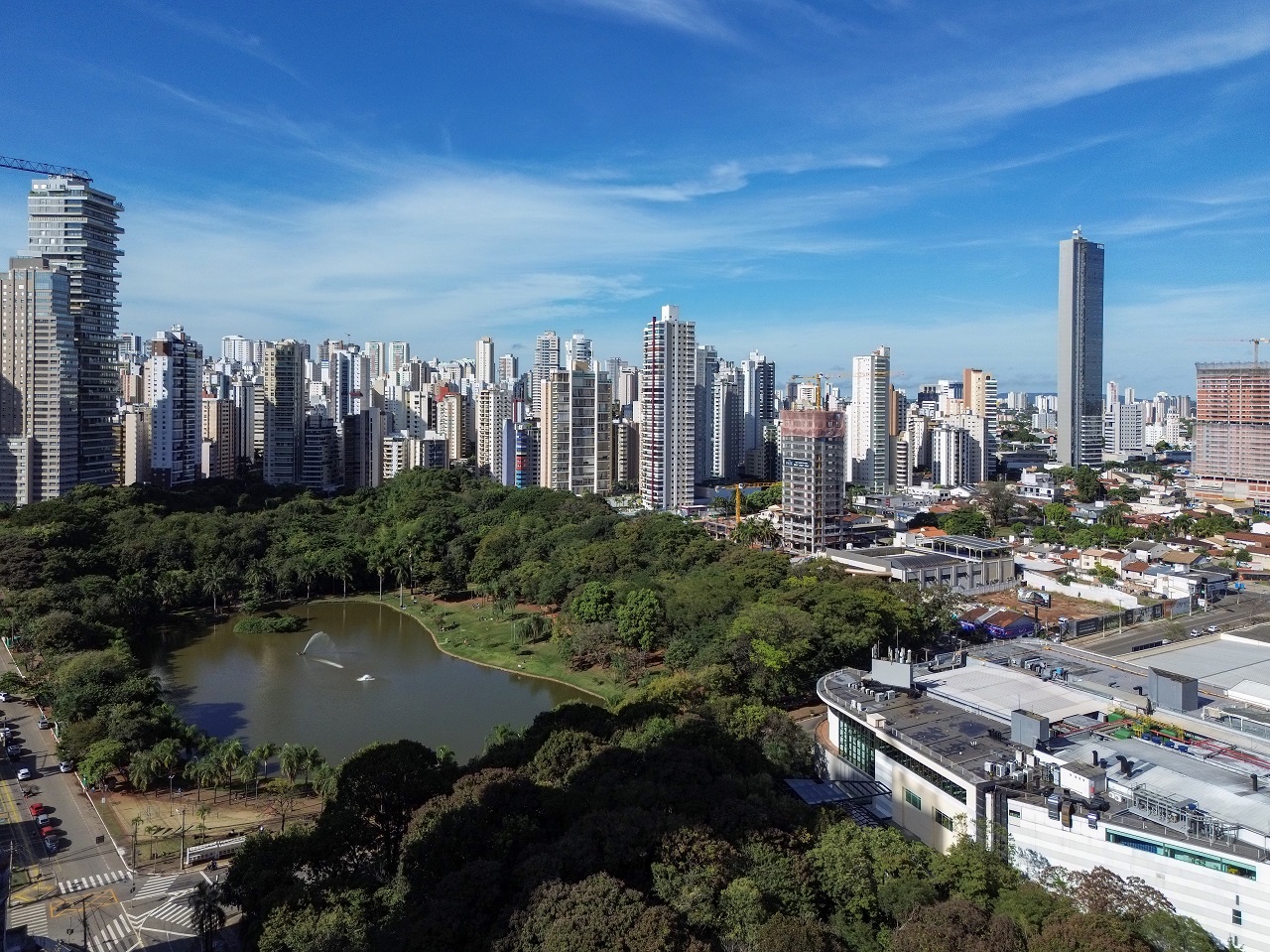 Opus Ace inaugura mirante com vista para o bosque do Goiânia Shopping e Parque Vaca Brava