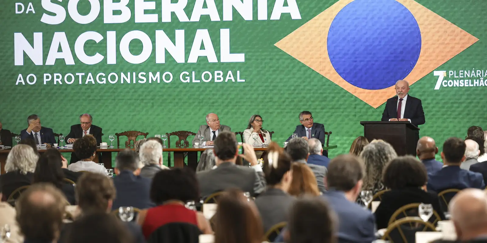 Governo lança programa para notificar celulares roubados por mensagem