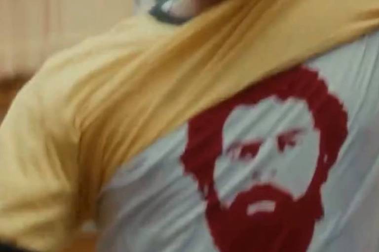 PT lança campanha ‘Lula joga pelo Brasil’ durante abertura da Copa para destacar defesa da soberania nacional
