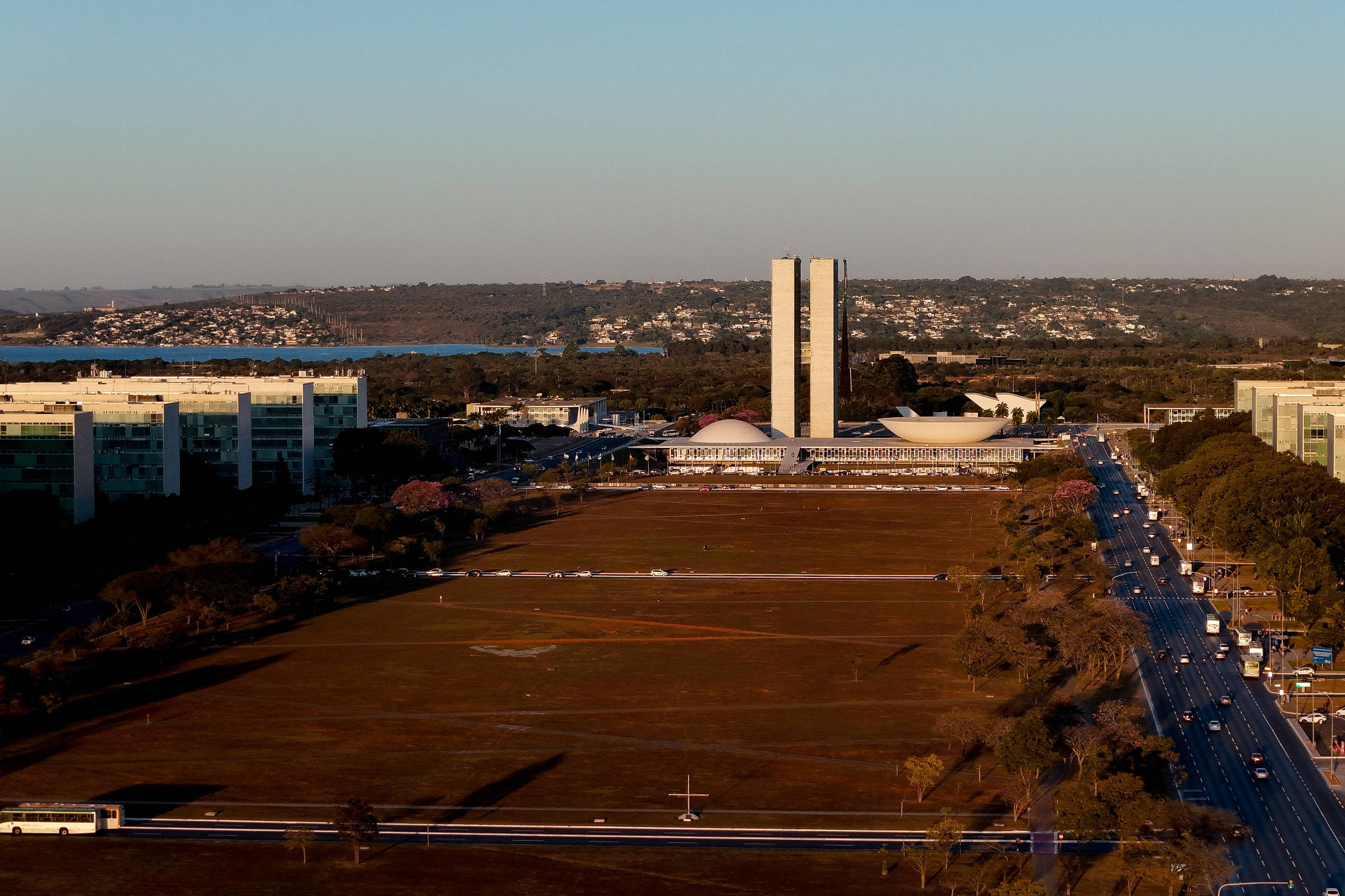 Grupo liberal Livres propõe ‘shutdown’ parcial no Brasil