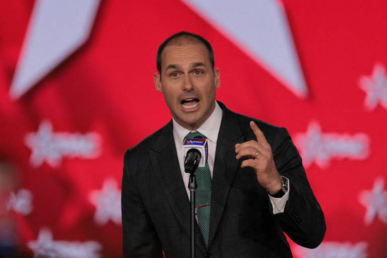 Primeira Turma do STF inicia julgamento de Eduardo Bolsonaro por coação e tentativa de abolição do Estado democrático