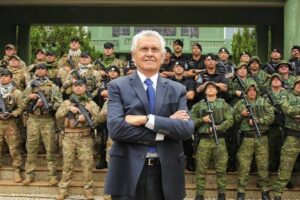 Ronaldo Caiado conta com 51 policiais militares para segurança pessoal e de familiares em São Paulo