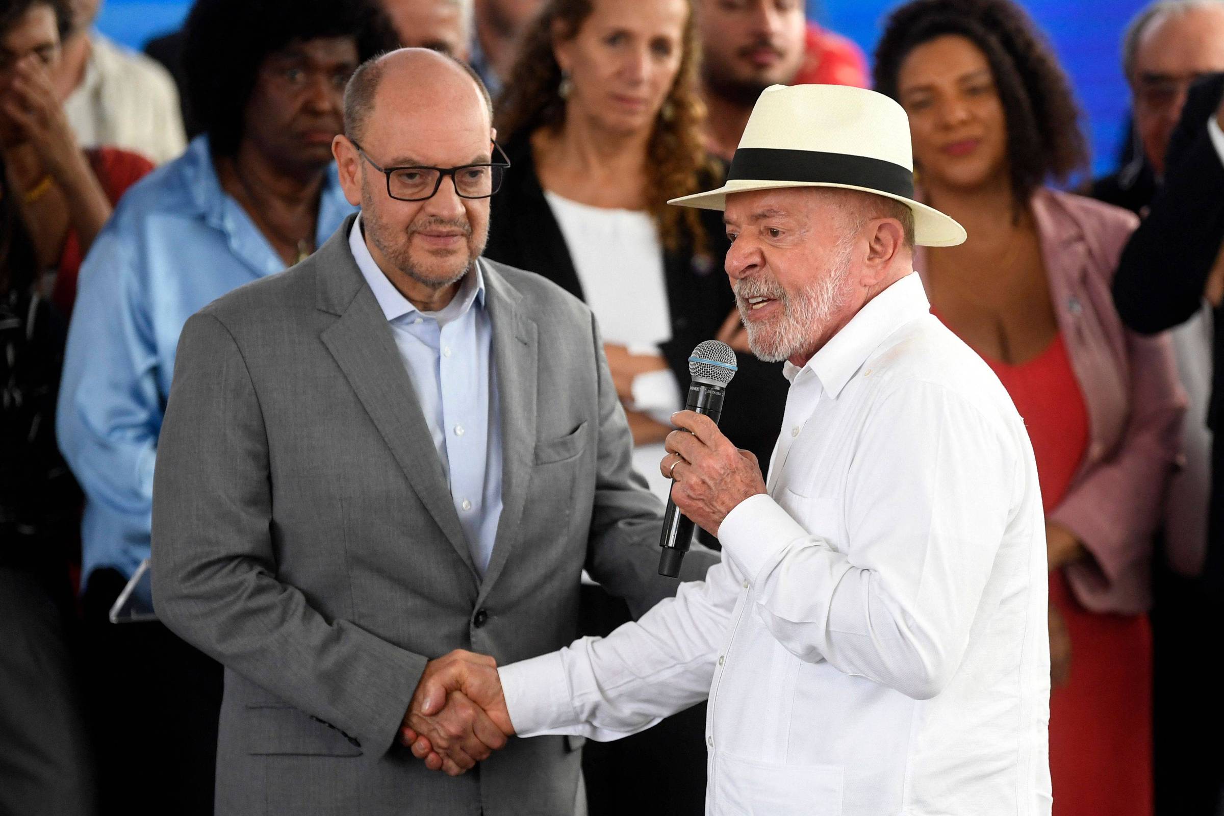 Lula intensifica agendas no Rio de Janeiro aproveitando fragilidade do palanque de Flávio Bolsonaro