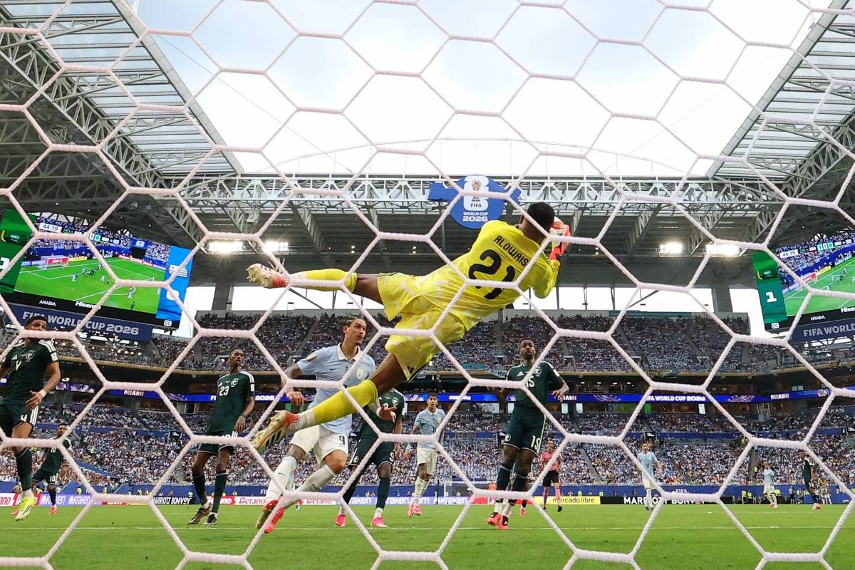 Goleiro Vozinha fica atrás de dois arqueiros em número de defesas na 1ª rodada da Copa do Mundo 2026