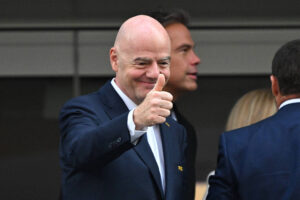 Infantino celebra 1 milhão de torcedores nos estádios após cinco dias da Copa do Mundo 2026
