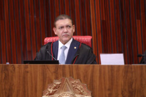Presidente do TSE Kassio Nunes Marques vai convidar União Europeia para missão de acompanhamento nas eleições de 2026 no Brasil