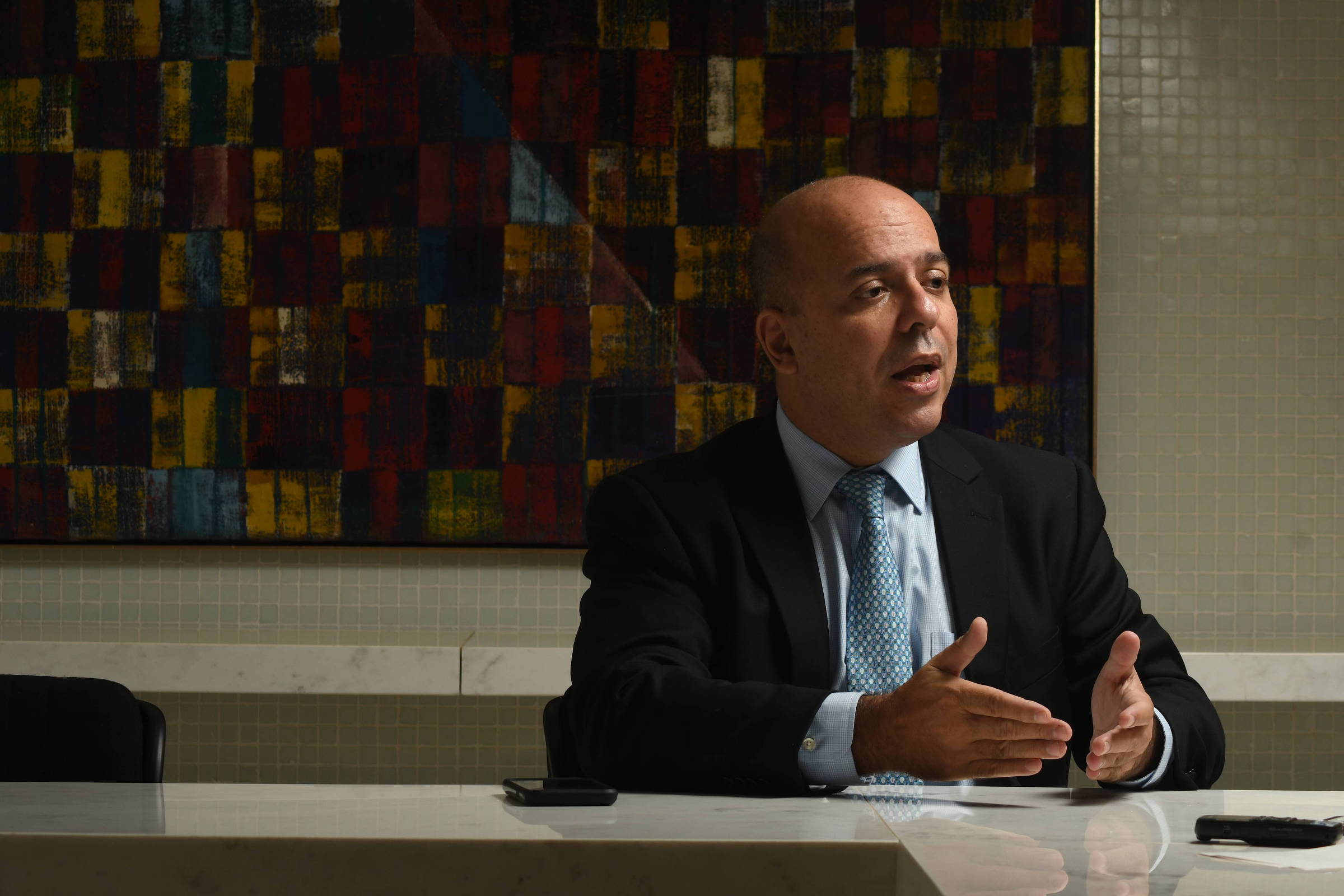 Economista de Romeu Zema defende divisão da Petrobras e choque fiscal em encontros com entidades empresariais