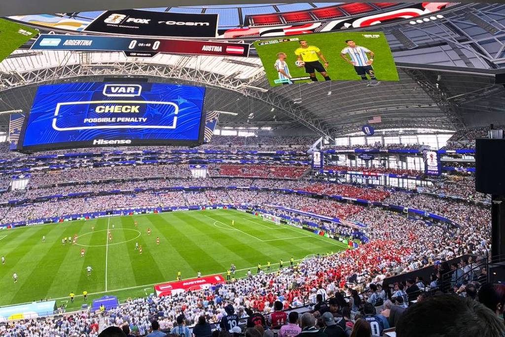 Arena imersiva em Inglewood oferece experiência única para torcedores durante a Copa do Mundo de 2026