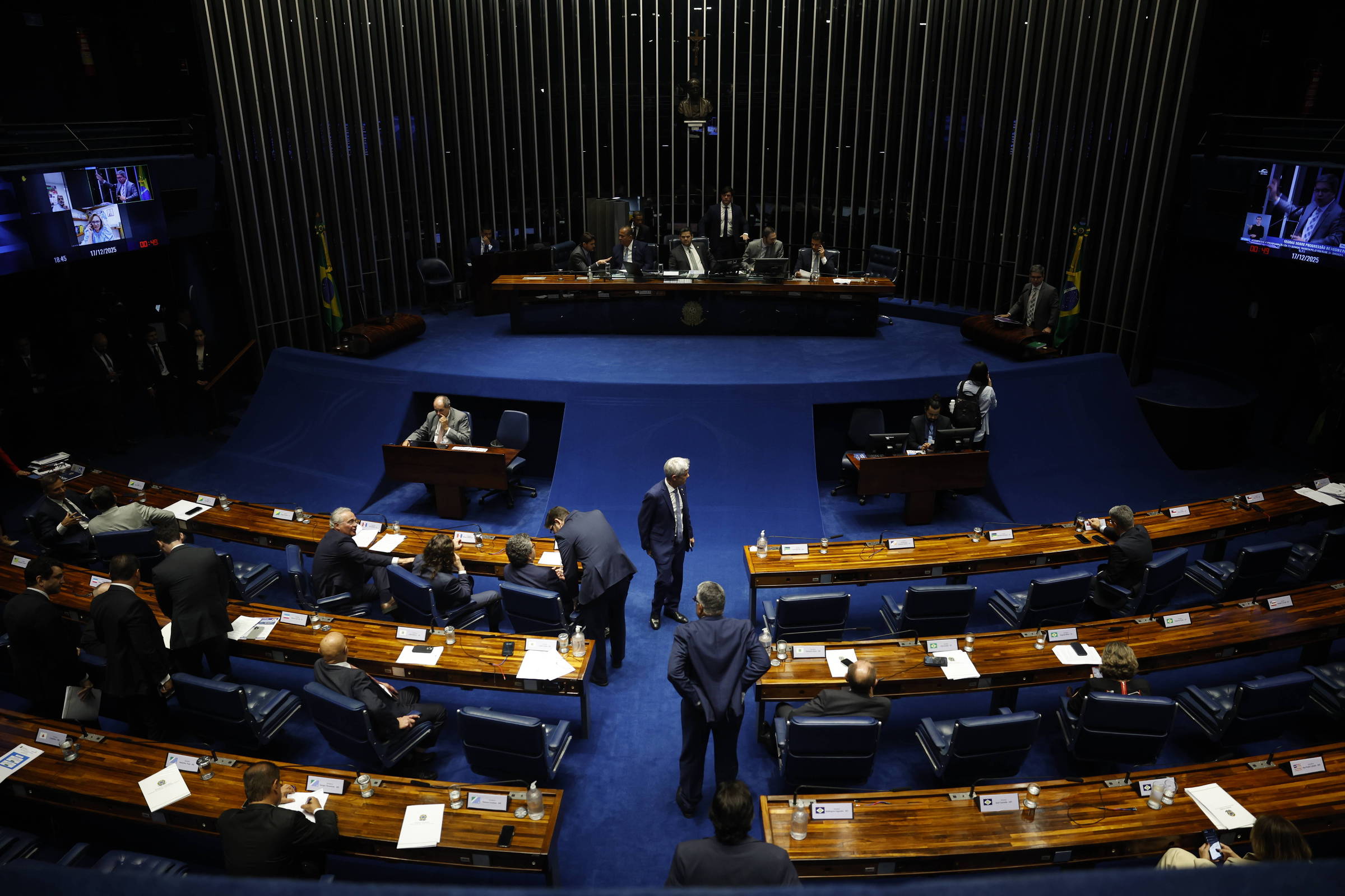 Senado deve rejeitar inclusão de terceirização em nova Lei de Governança Pública, alertam especialistas