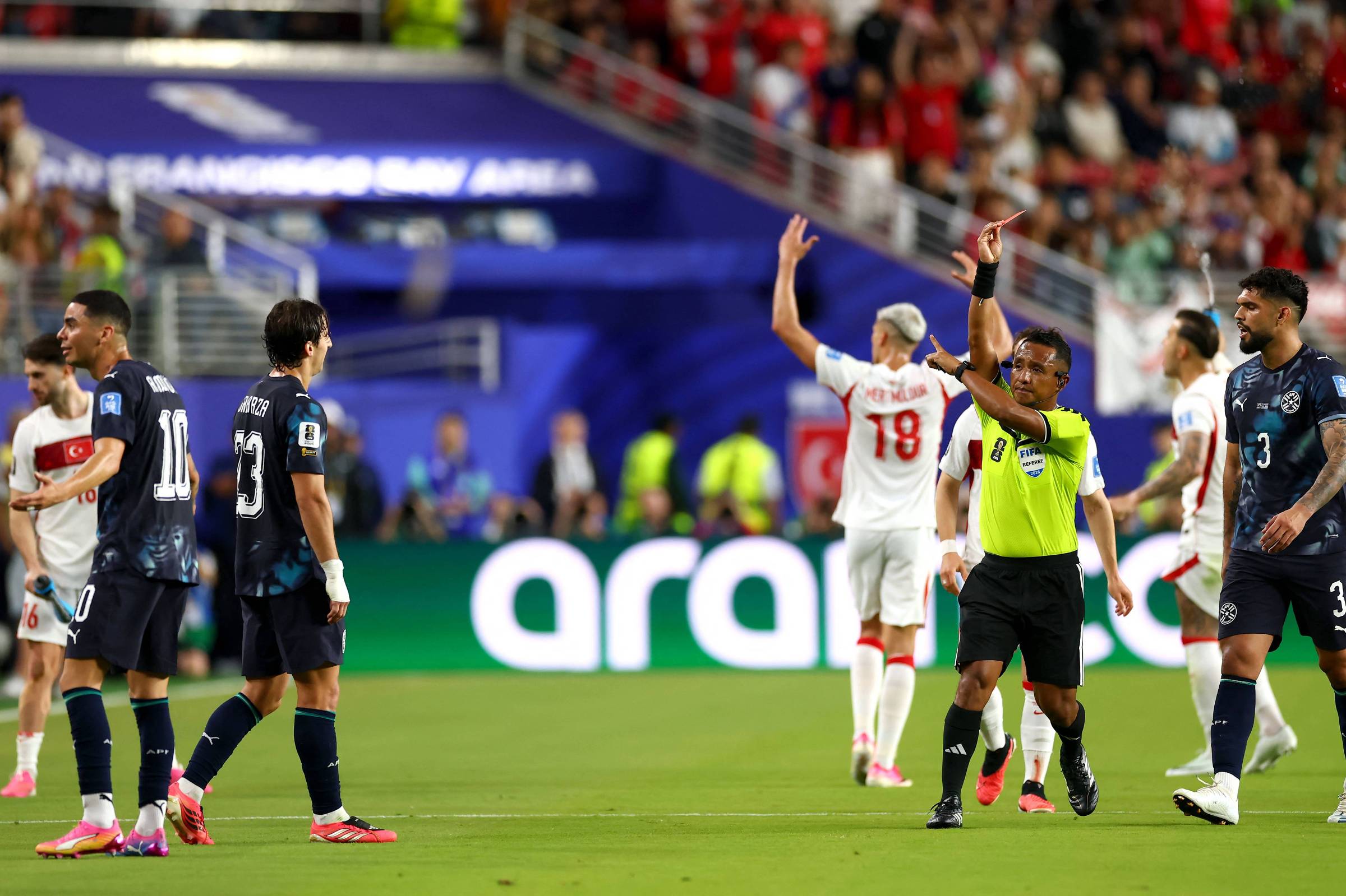 Fifa cancela credenciais de jornalista após xingamentos em transmissão da Copa do Mundo 2026