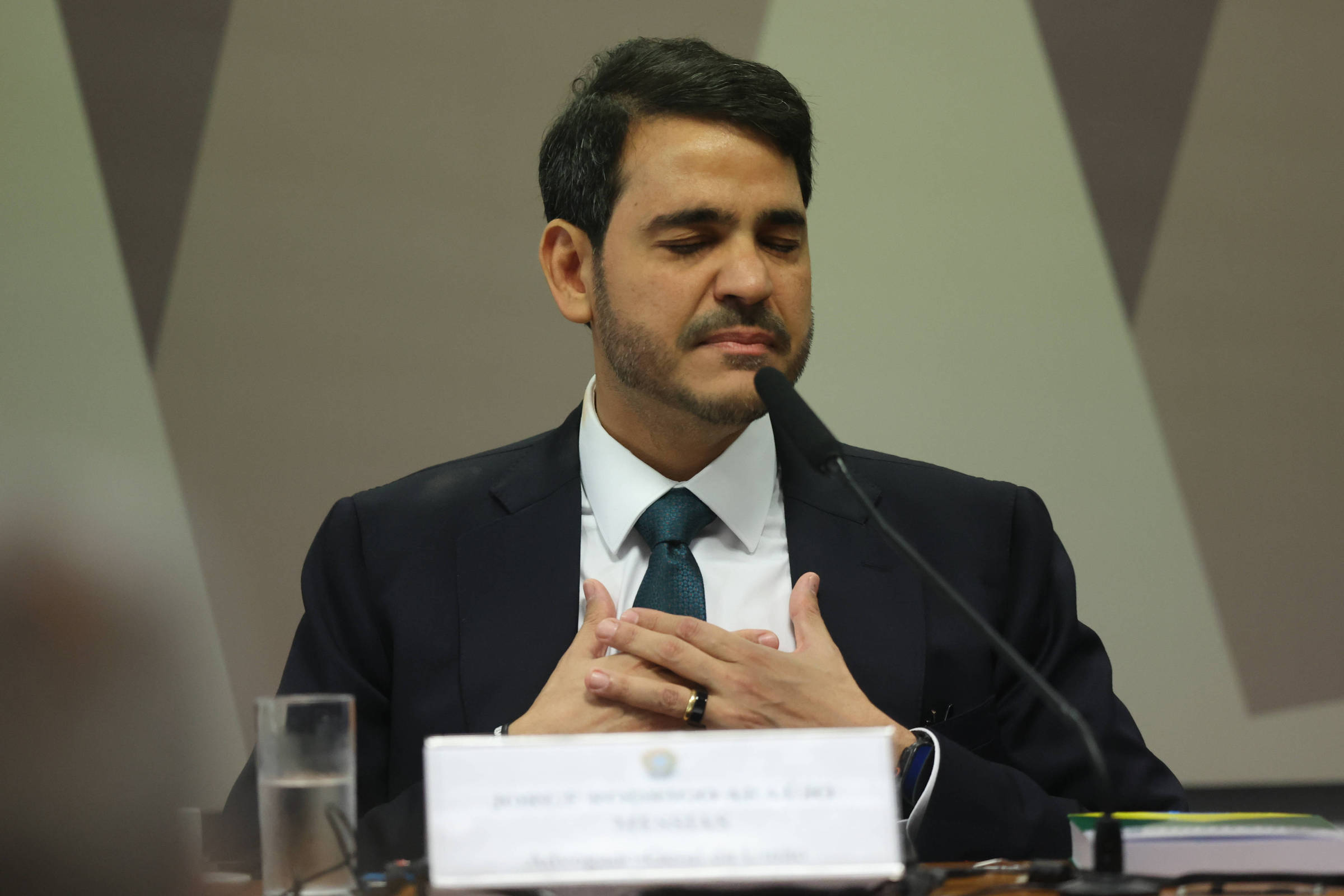 Operação contra Jaques Wagner reduz chances de indicação de Jorge Messias ao STF antes das eleições