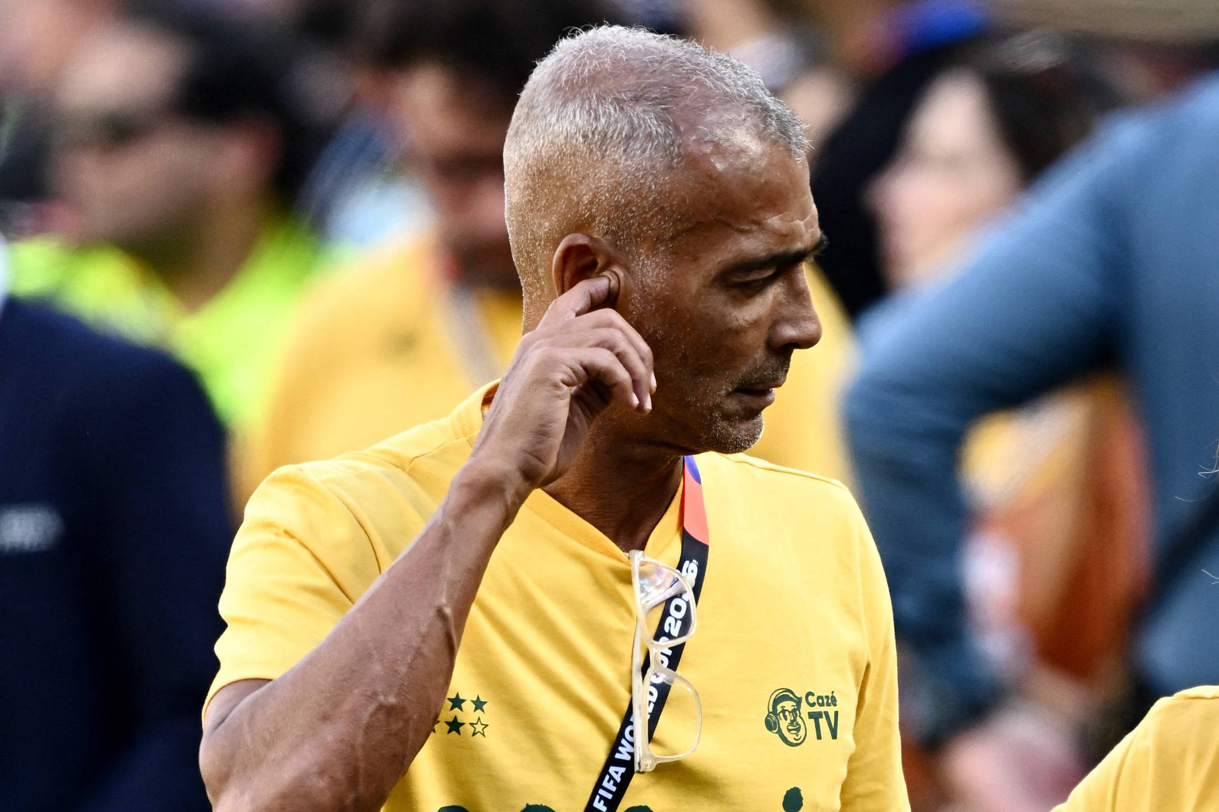 Romário mantém mandato no Senado e vota remotamente enquanto comenta Copa do Mundo nos EUA