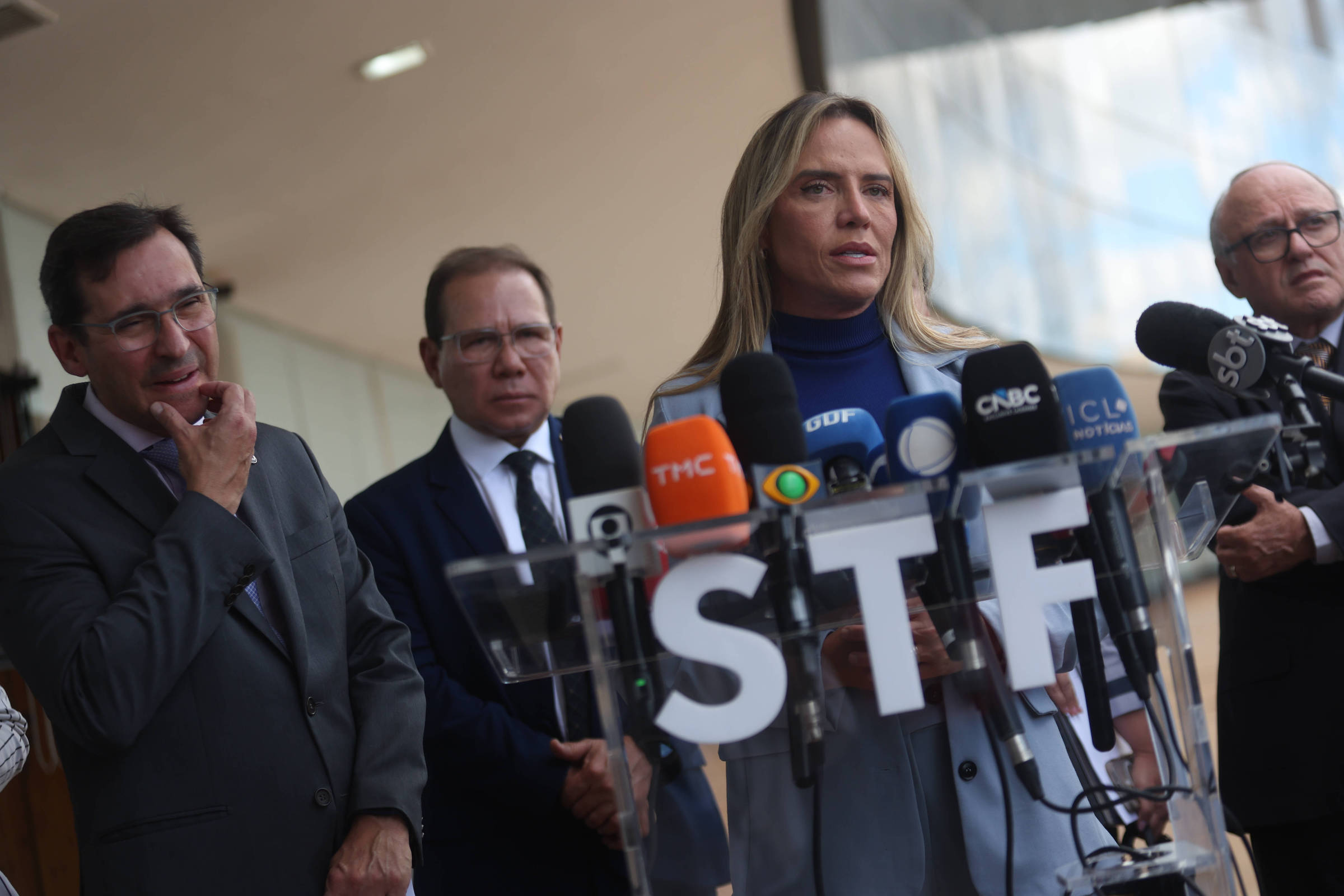 Oposição aciona Tribunal de Contas para suspender empréstimo do Distrito Federal ao BRB