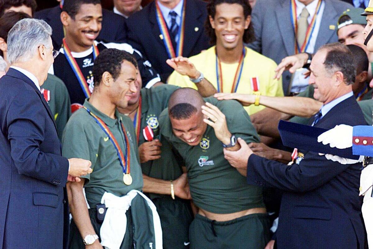 Copa do Mundo reacende debate sobre influência do futebol nas eleições brasileiras