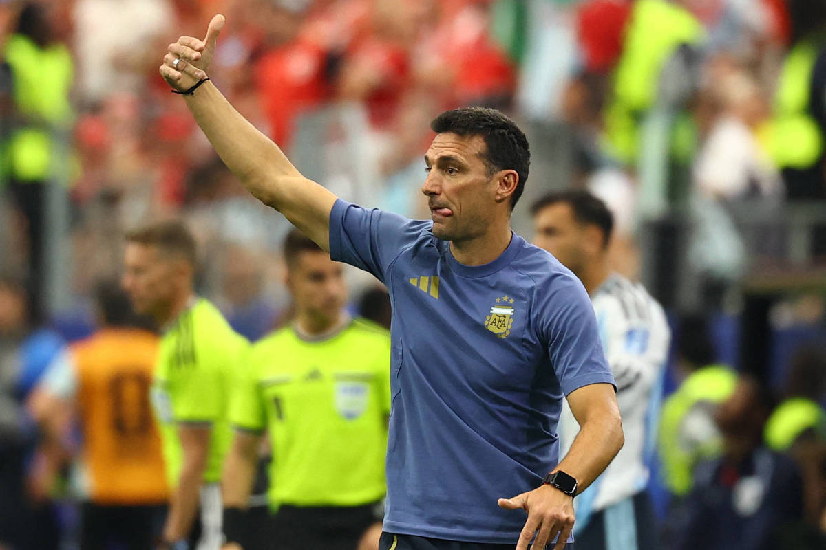‘Sofremos, mas sabemos lidar com isso’, diz Scaloni após vitória sobre a Áustria