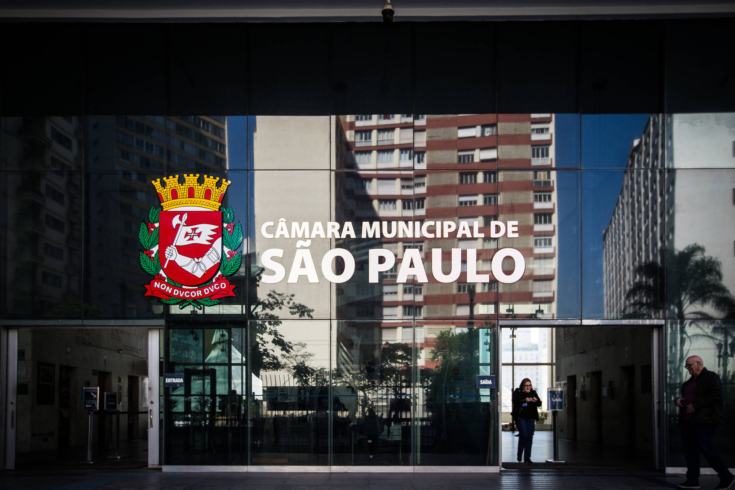 Câmara de São Paulo agenda desinsetização para sexta-feira, véspera do jogo do Brasil na Copa, e servidores serão dispensados